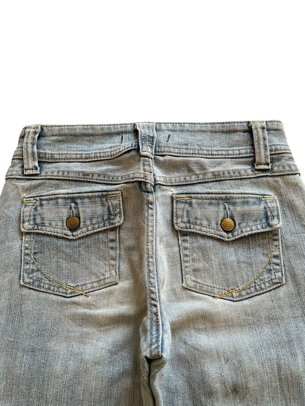 Japanese Brand Vintage Japanese Brand Light Wash Bell Bottom Flare Jeans Size 26" / US 2 / IT 38 - 8 Thumbnail