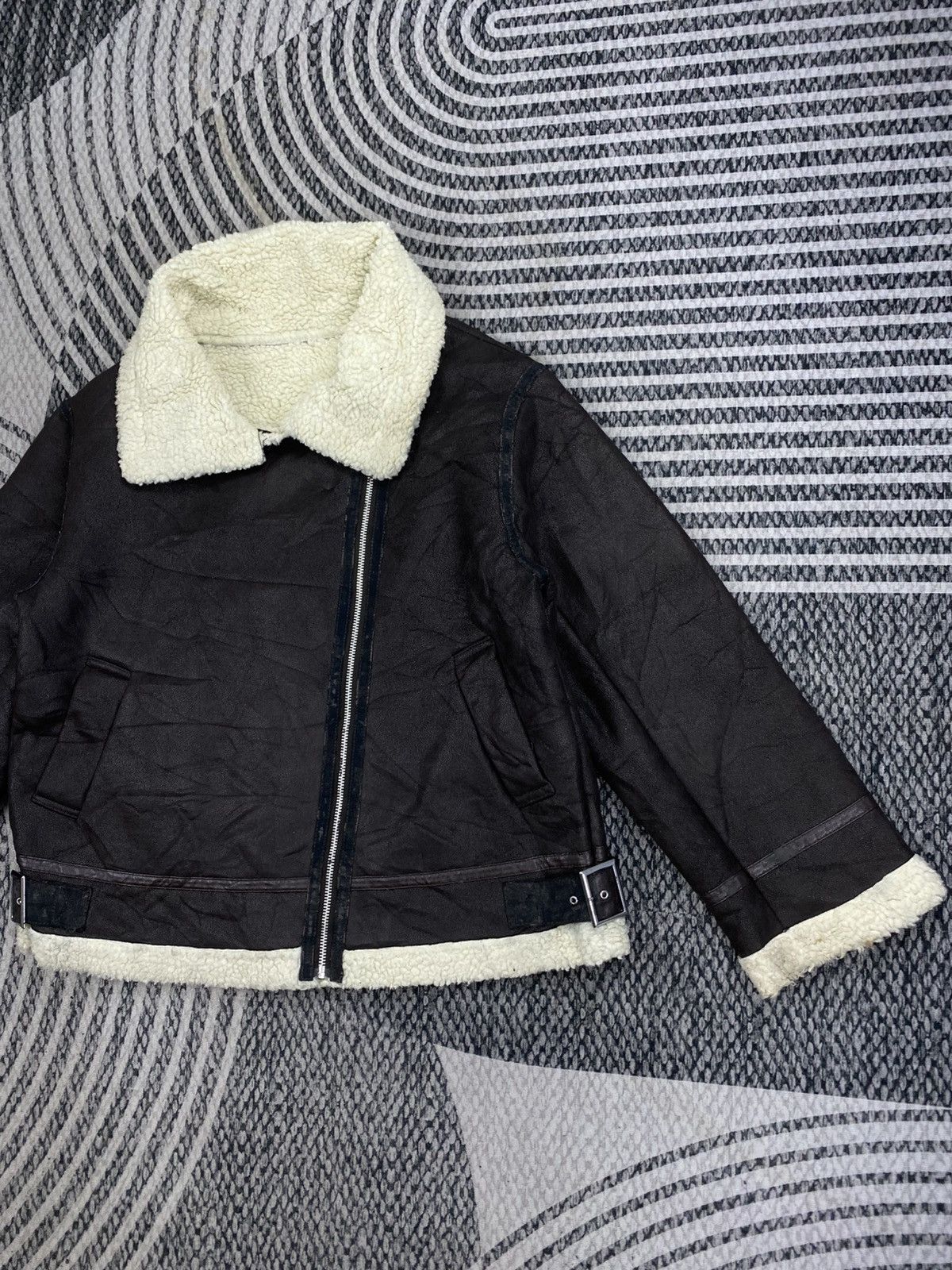 Japanese Brand Vintage Ungrid Japanese Fashion Leather Suede Sherpa Jacket Size US M / EU 48-50 / 2 - 5 Thumbnail