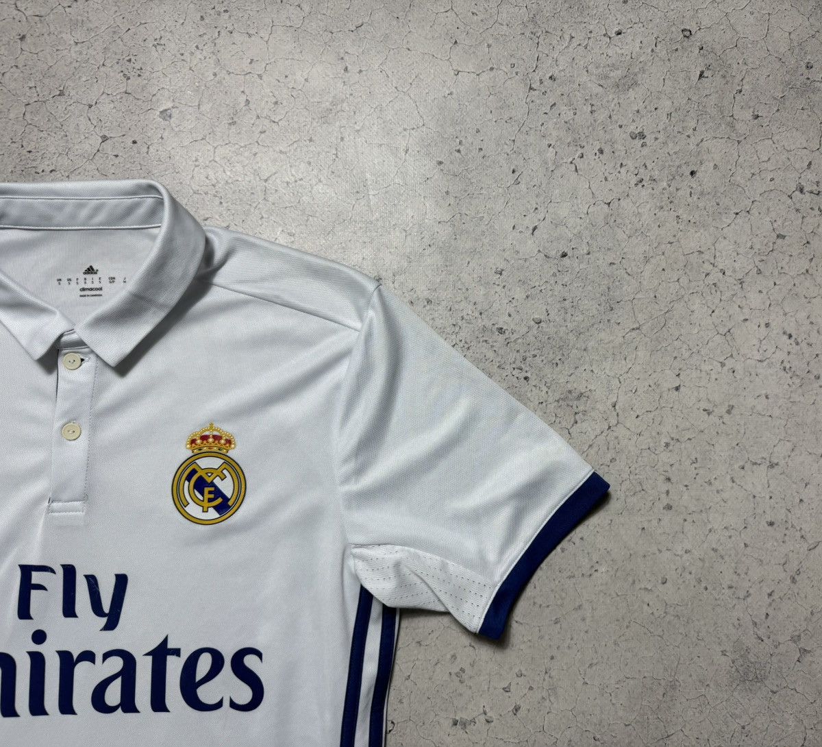 Adidas Adidas FC Real Madrid # Cristiano Ronaldo #7 2016/17 Jersey Size US S / EU 44-46 / 1 - 4 Thumbnail