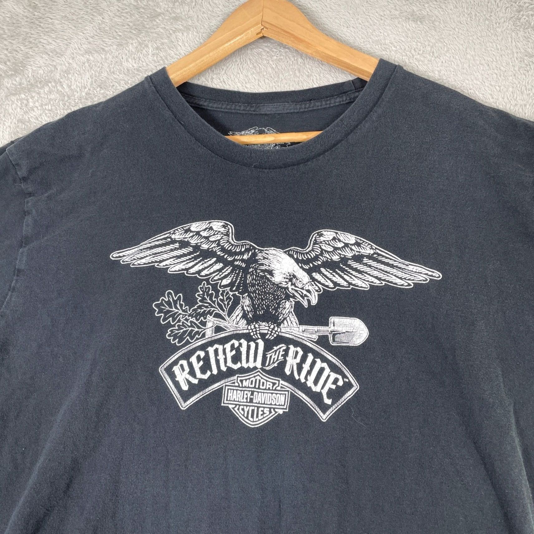 Harley Davidson VINTAGE Harley-Davidson Shirt Mens L Black Renew the Ride Eagle Graphic Biker Tee Size US L / EU 52-54 / 3 - 5 Thumbnail