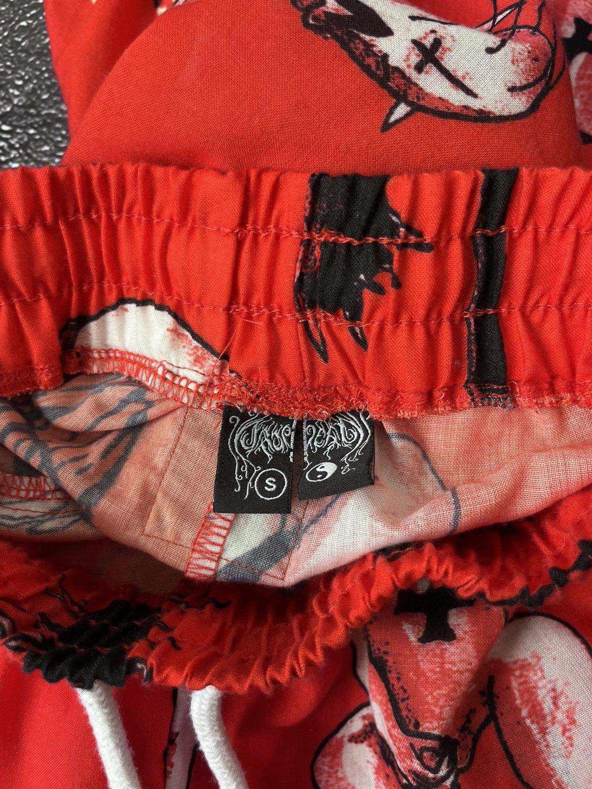 Drop Dead Clothing Rare Drop Dead Monster Devil Kids Swim Shorts Size S Size US 30 / EU 46 - 8 Thumbnail