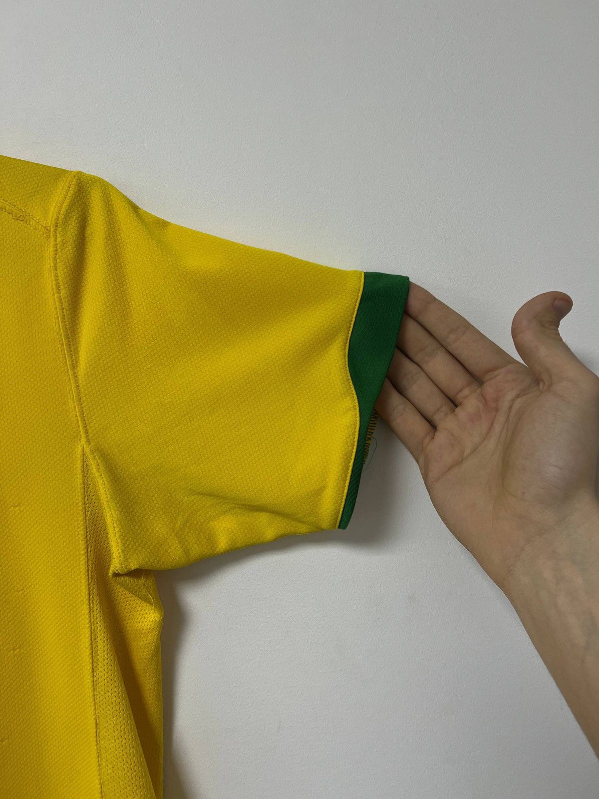 Nike Brazil World Cup 2006-2007 Football Shirt Brasil Nike S Size US S / EU 44-46 / 1 - 21 Thumbnail