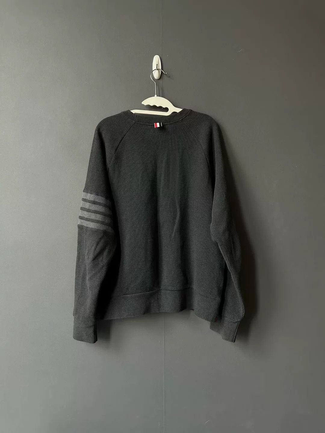 Thom Browne thom browne deep gray waffle sweatshirt Size US L / EU 52-54 / 3 - 1 Preview