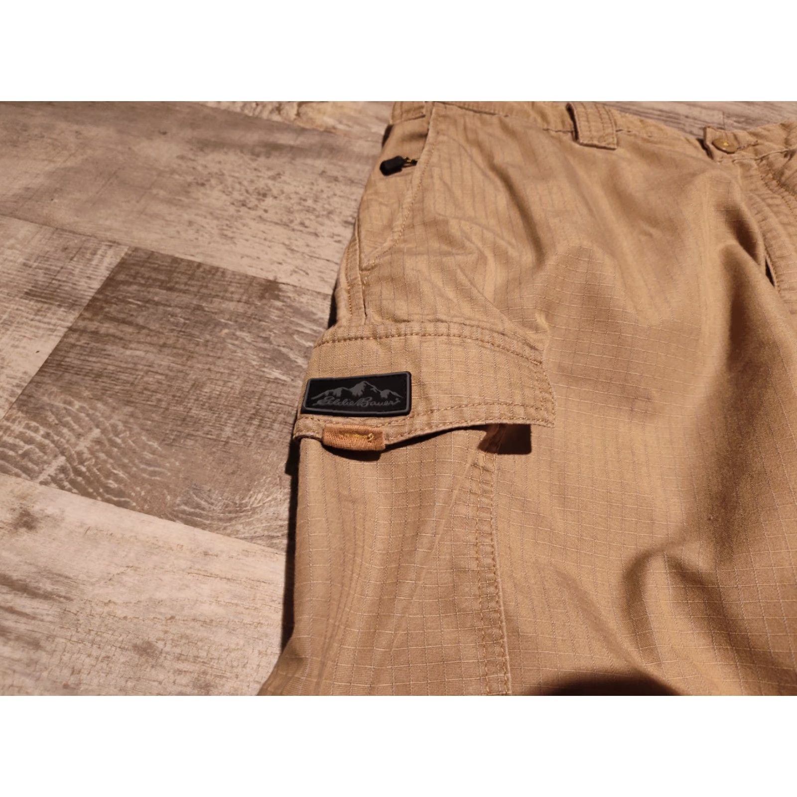 Eddie Bauer Eddie Bauer Utility Cargo Pants Mens 36x30 Khaki Convertible Ripstop Zip Off Cargo Pants Tan 36 Regular Mens Size US 36 / EU 52 - 7 Thumbnail
