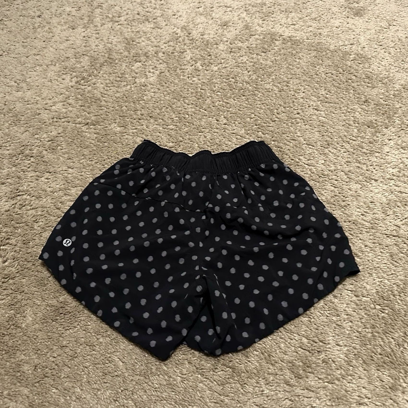 Lululemon Lululemon Shorts Womens 4 Go The Distance Reversible Performance Yoga Activewear Shorts Athletic Multicolor Inseam 4in Womens 4 Regular Size 27" / US 4 / IT 40 - 2 Thumbnail