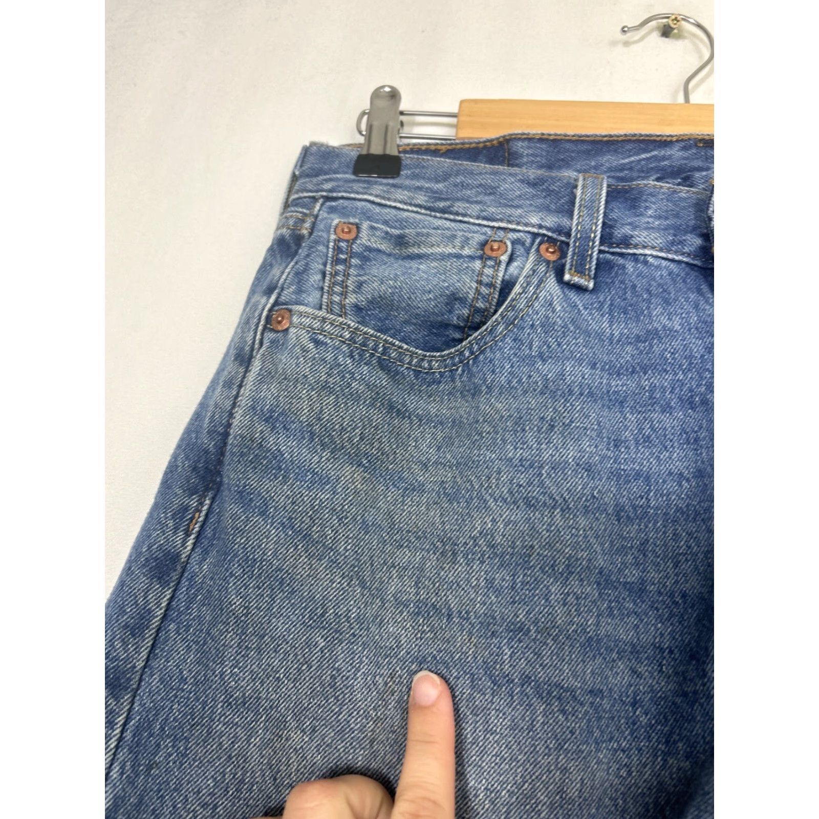 Levi's Levi’s 501 XX Jeans Medium Wash Blue 29x30 Mens Regular Classic Straight Button Fly Stains Size US 29 - 7 Thumbnail