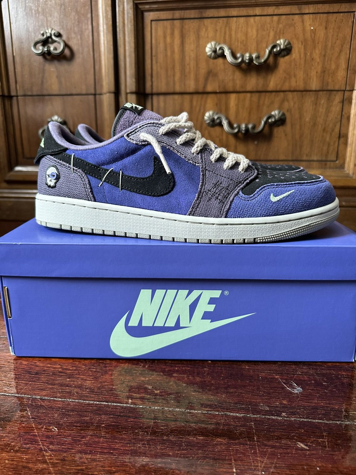 Jordan Brand NIKE JORDAN 1 RETRO LOW OG ZION WILLIAMSON VOODOO ALTERNATE Size US 12 / EU 45 - 5 Thumbnail