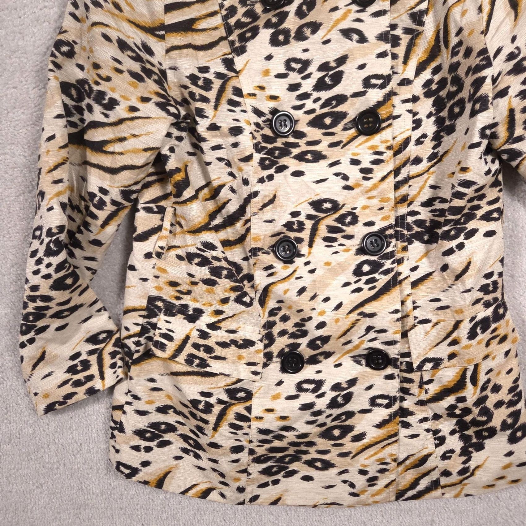 Vintage Tweeds Coat Womens S Beige Leopard Print Trench Button Front Silk Blend Size S / US 4 / IT 40 - 4 Thumbnail