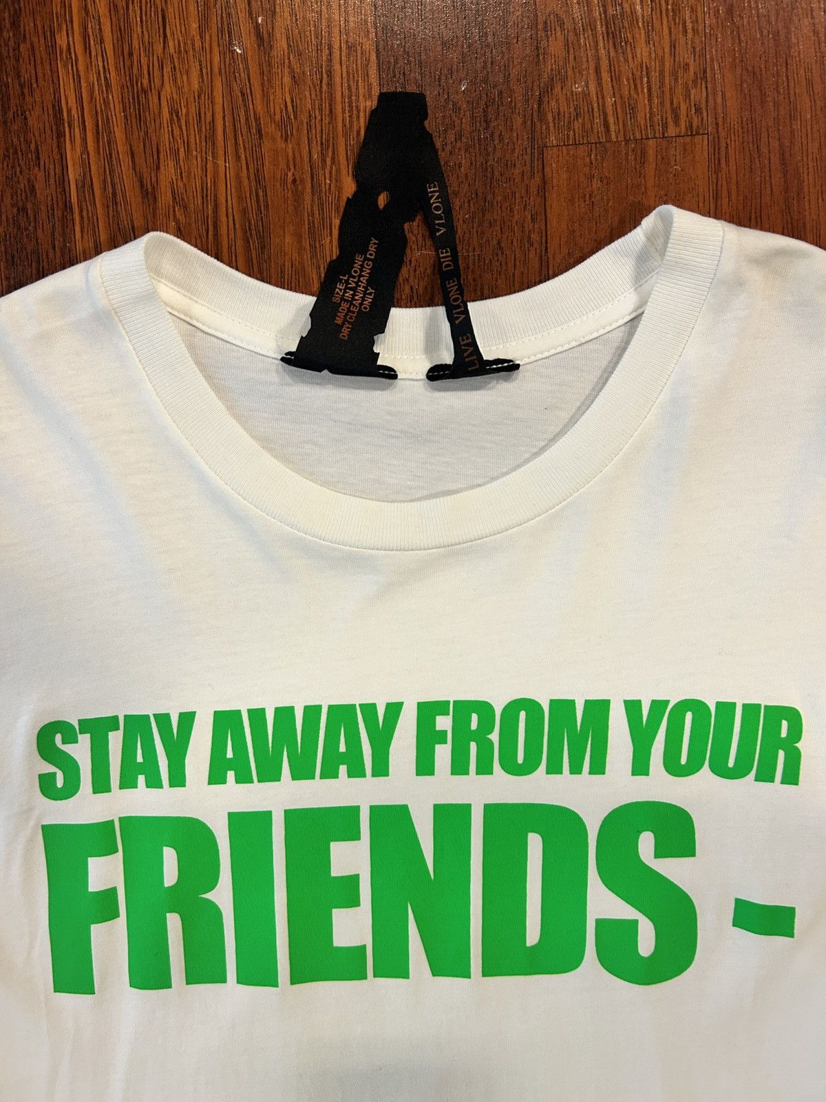 Vlone VLONE Stay Away From FRIENDS | Large Size US L / EU 52-54 / 3 - 4 Thumbnail