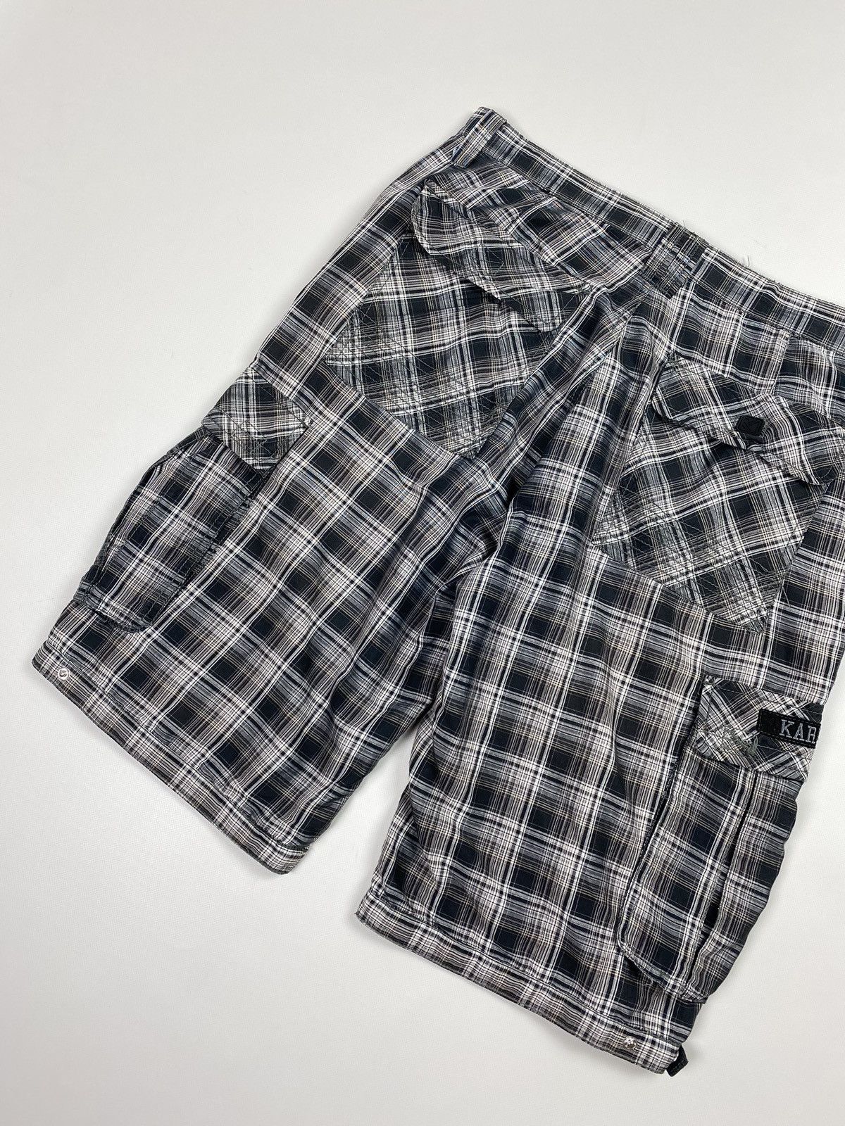 Karl Kani × Vintage Karl Kani men’s checked cargo rap shorts size 36 Size US 36 / EU 52 - 21 Thumbnail