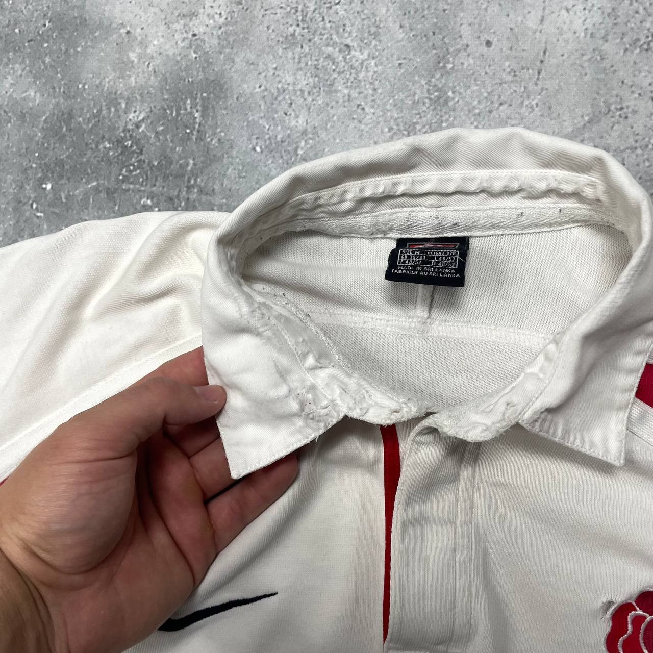 Vintage Vintage 2001 Nike England Rugby Union Thrashed LS Shirt M Size US M / EU 48-50 / 2 - 6 Thumbnail