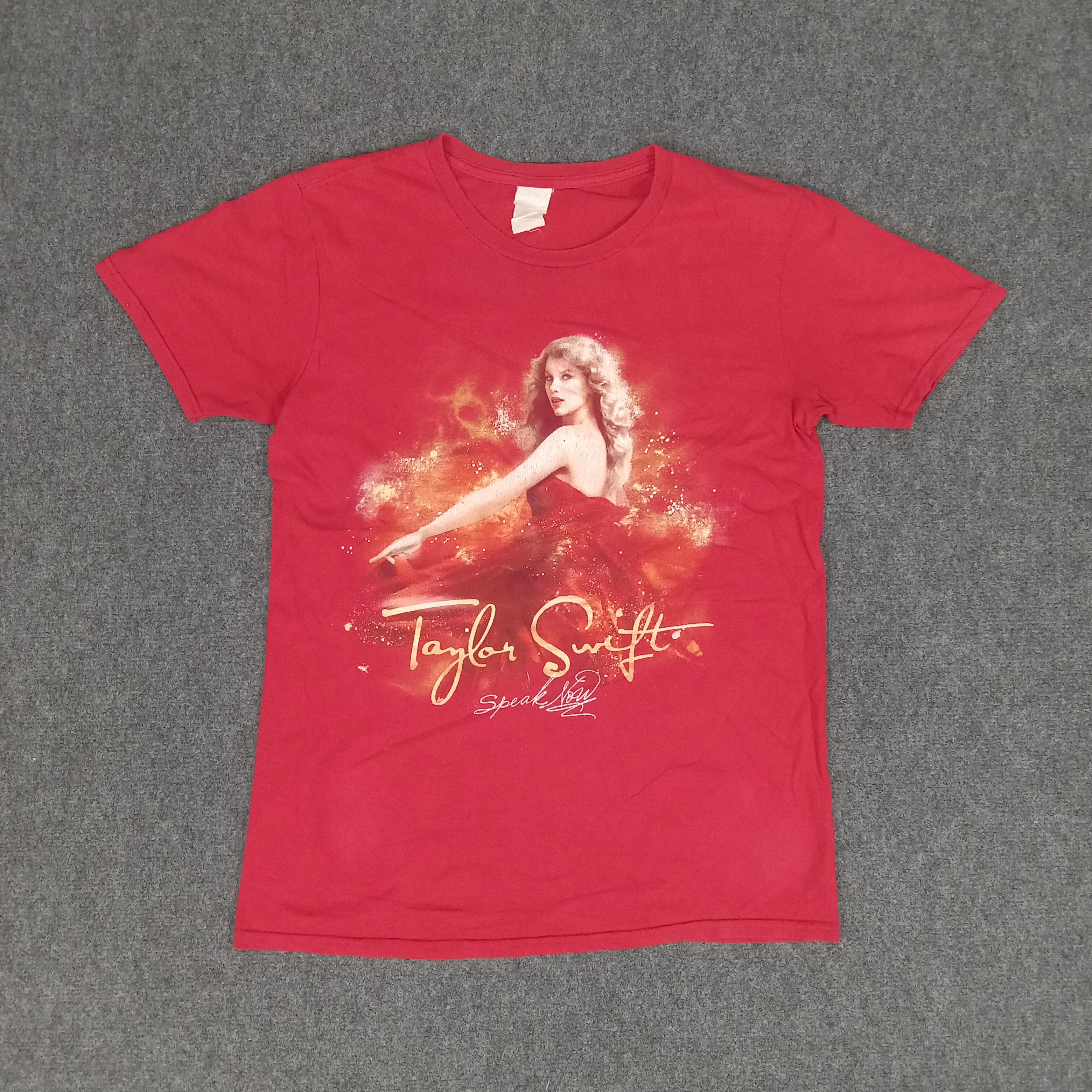 Band Tees × Vintage Taylor Swift American Solo Singer Tour Tshirt Size US S / EU 44-46 / 1 - 1 Thumbnail
