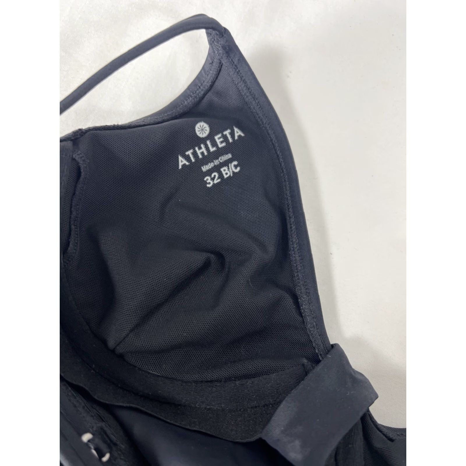 Athleta **ATHLETA BLACK UNDERWIRED TANKINI SWIM TOP SIZE 32** User: **BLACK ATHLETA UNDERWIRED TANKINI SWIM TOP SIZE 32** Size XXS / US 00 / IT 34 - 7 Thumbnail