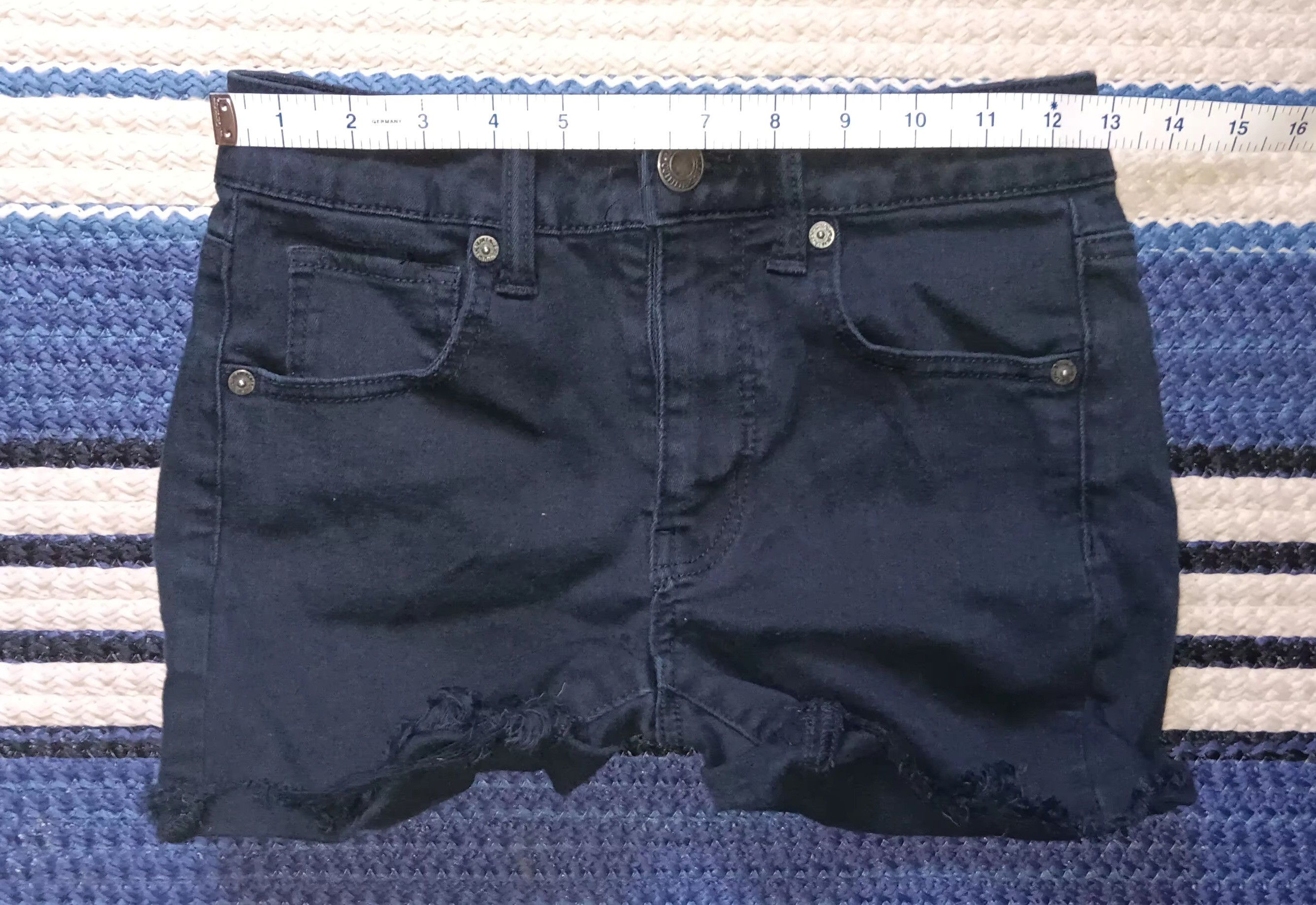 American Eagle Outfitters AMERICAN EAGLE NEXT LEVEL X STRETCH SHORTS Size 26" / US 2 / IT 38 - 4 Thumbnail