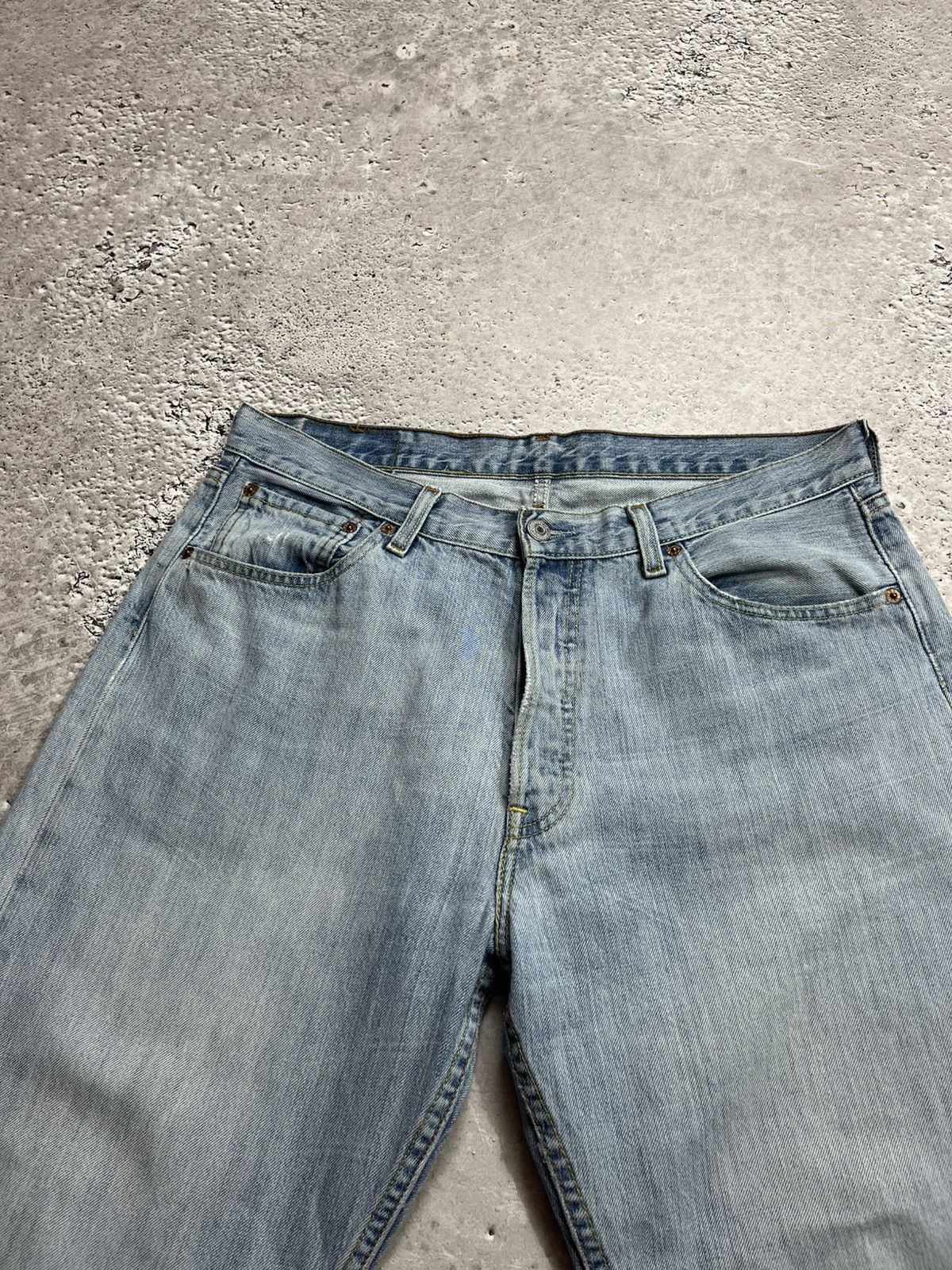 Levi's Levi’s 501 Jeans 34x34 Made in Poland Light Wash Vintage Size US 34 / EU 50 - 12 Thumbnail