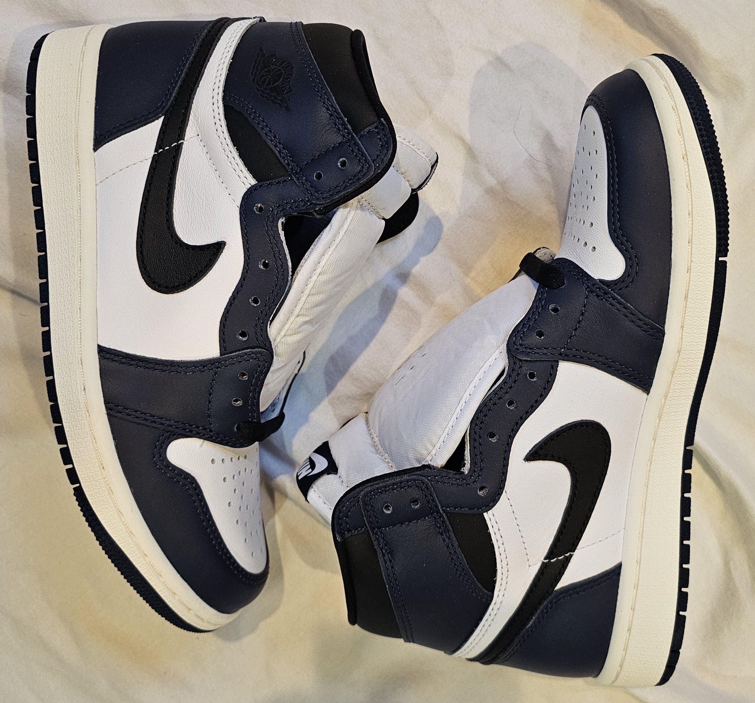 JORDAN 1 RETRO HIGH OG MIDNIGHT NAVY
