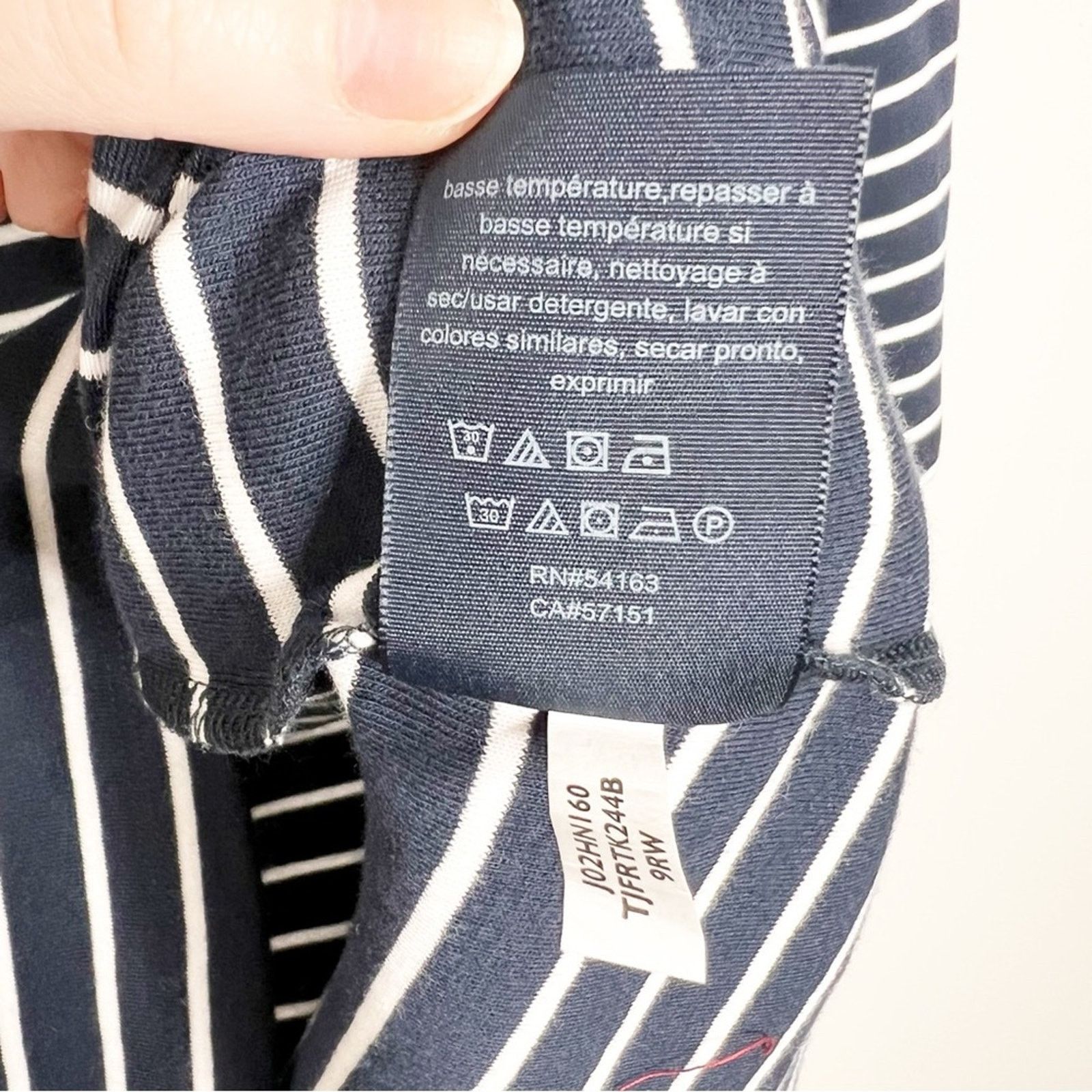 Tommy Hilfiger New with Tag Women's Tommy Hilfiger Navy Striped T-Shirt Size XL / US 12-14 / IT 48-50 - 12 Thumbnail