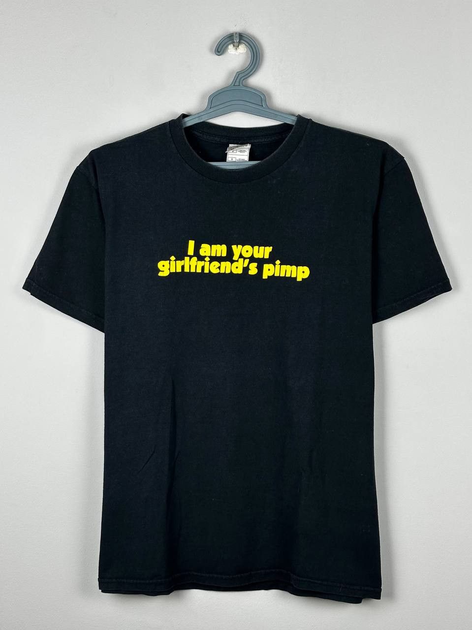 Vintage Vintage Y2K Humour Im Your Girlfriends Pimp T Shirt Size US L / EU 52-54 / 3 - 1 Thumbnail