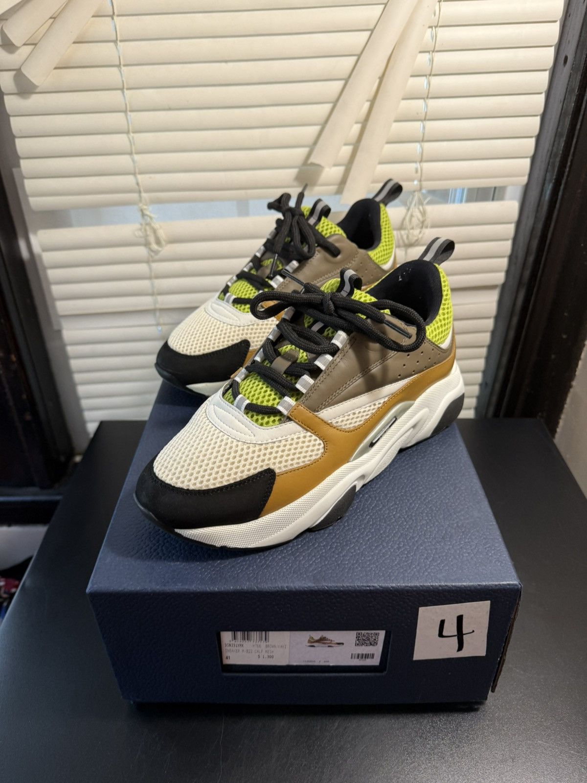 Dior Dior B22 Brown Lime Size Size 8 US / 41 EU Size US 8 / EU 41 - 14 Thumbnail