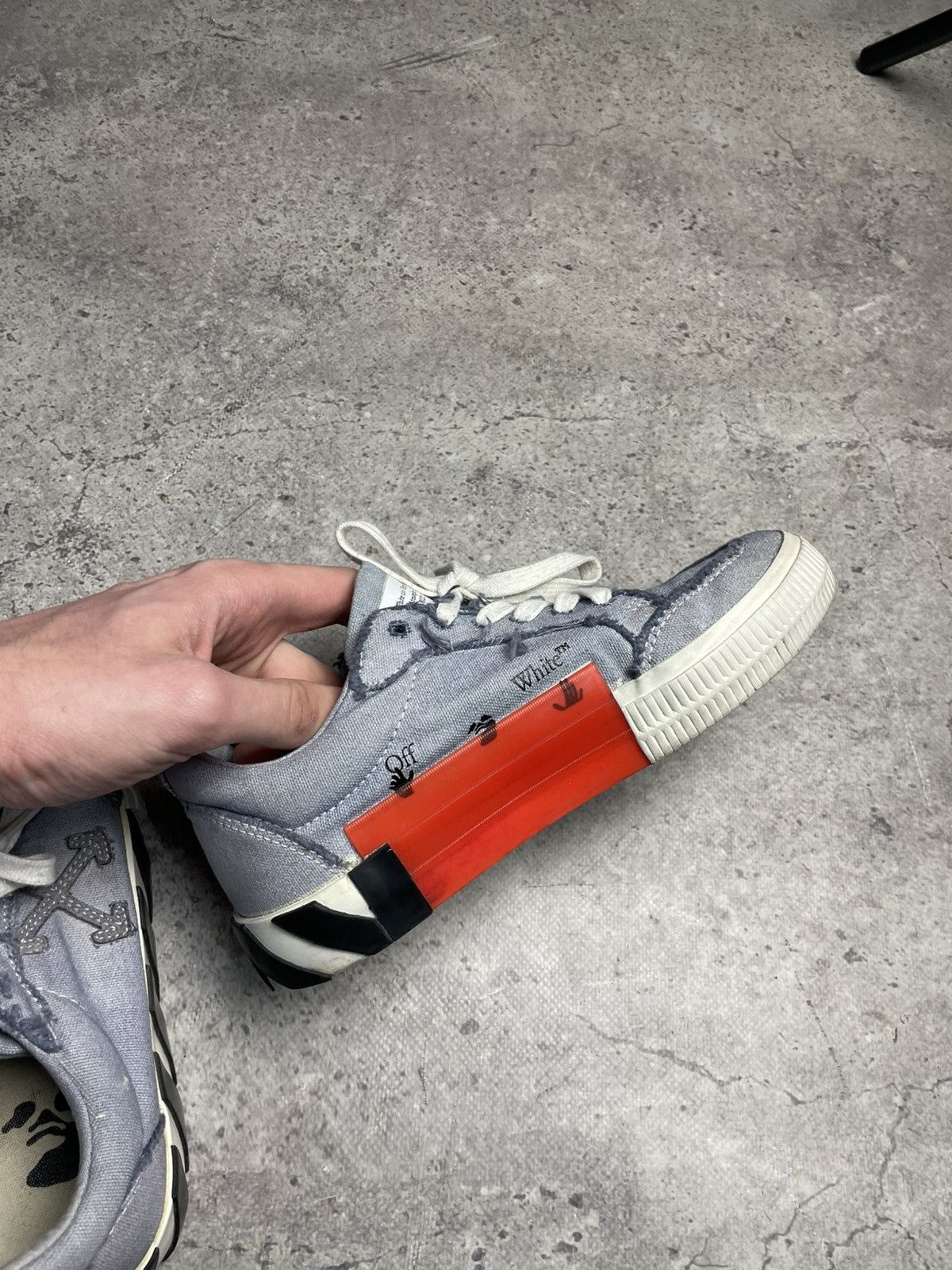 Off-White Off-White Vulcanized Low Sneakers Cotton size EU36 Size US 6 / IT 36 - 7 Thumbnail