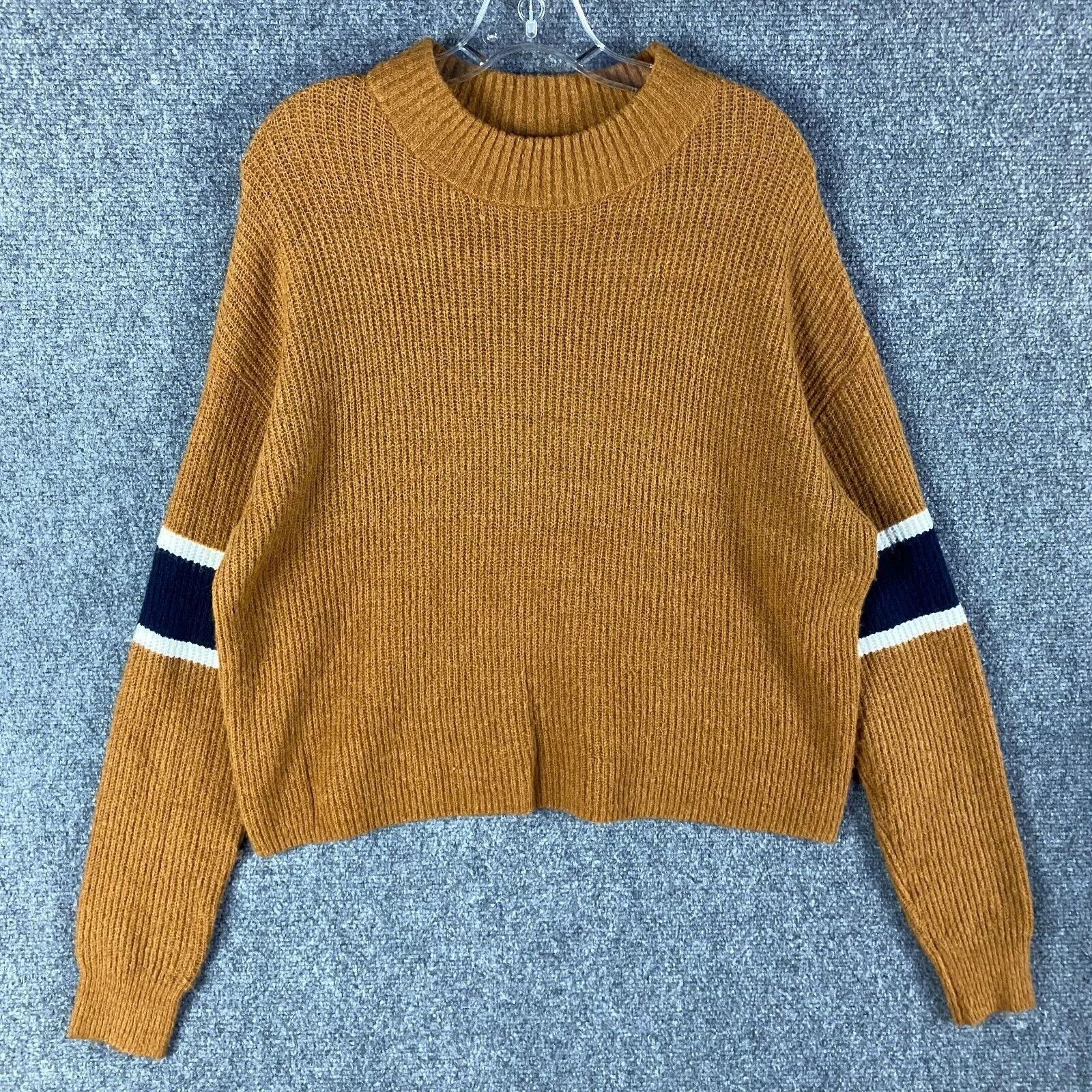 Other John + Jenn Sweater Women's Medium Pullover Knit Crew Neck Size M / US 6-8 / IT 42-44 - 1 Thumbnail