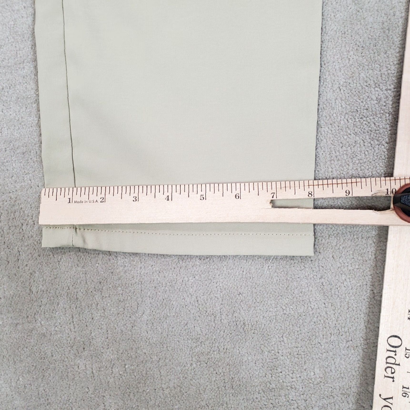 Tommy Bahama Tommy Bahama Pants Mens 38x30 Beige Chino Flat Front Logo Lightweight Polyester Blend Casual Shorts? No, pants. Size US 38 / EU 54 - 6 Thumbnail