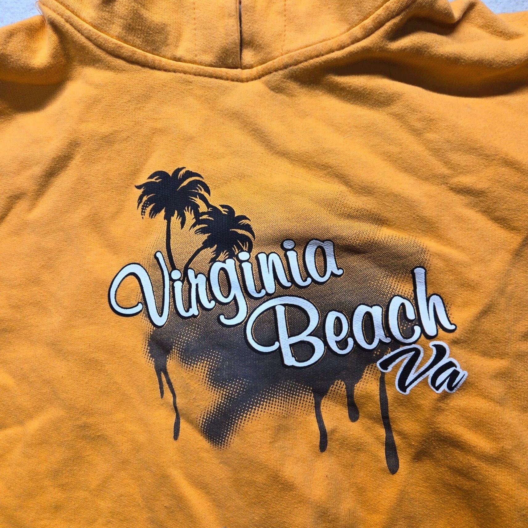 Vintage VINTAGE Virginia Beach VA Sweatshirt Hoodie Pullover Women’s Small Orange Fleece Casual Activewear Size S / US 4 / IT 40 - 2 Thumbnail
