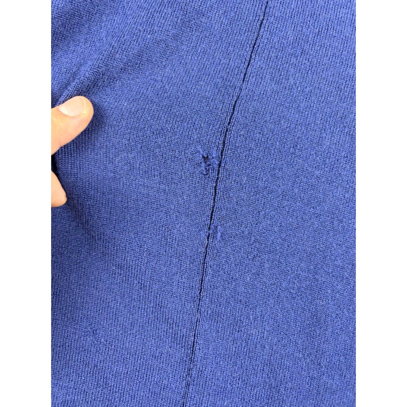 Lululemon **Lululemon Men's Large Blue Open Front V-Neck Cardigan** User: Lululemon Men's Large Blue Open Front V-Neck Cardigan Size US L / EU 52-54 / 3 - 4 Thumbnail