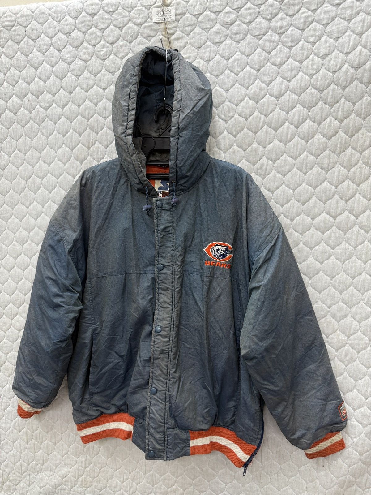 Starter 💥💥🔥STEALS VTG NFL STARTER BEARS SUNFADED JACKET Size US L / EU 52-54 / 3 - 6 Thumbnail