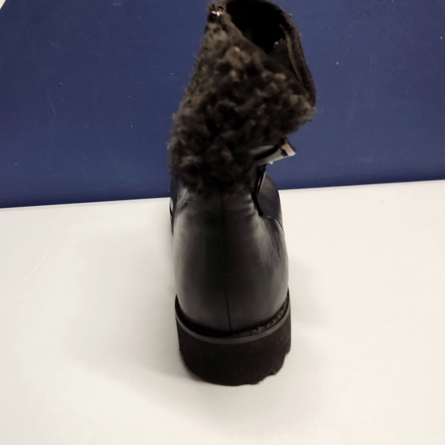 Vintage Easy Spirit Womens Size 8.5 Black Ankle Booties Round Toe Faux Fur Lined Side Zip Boots Size US 9 / IT 39 - 5 Thumbnail