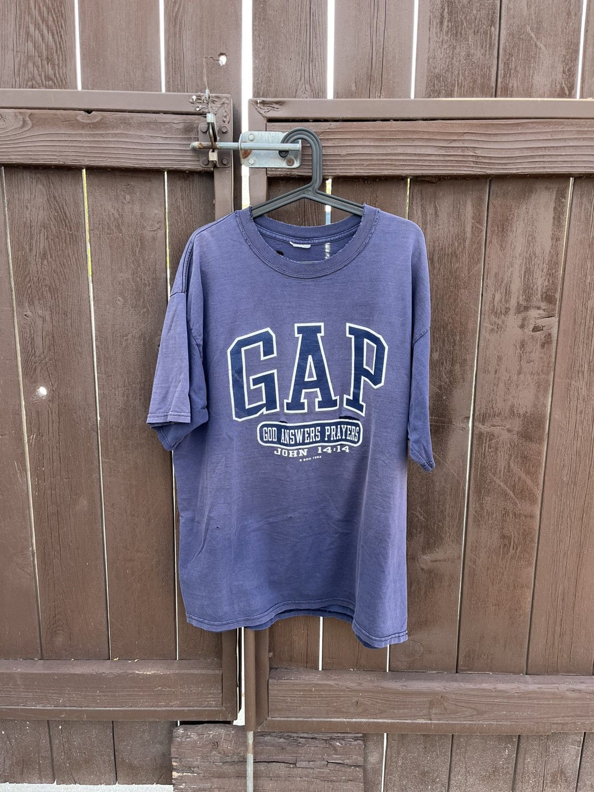 Vintage vintage GAP god answers prayers tee Size US XL / EU 56 / 4 - 1 Thumbnail