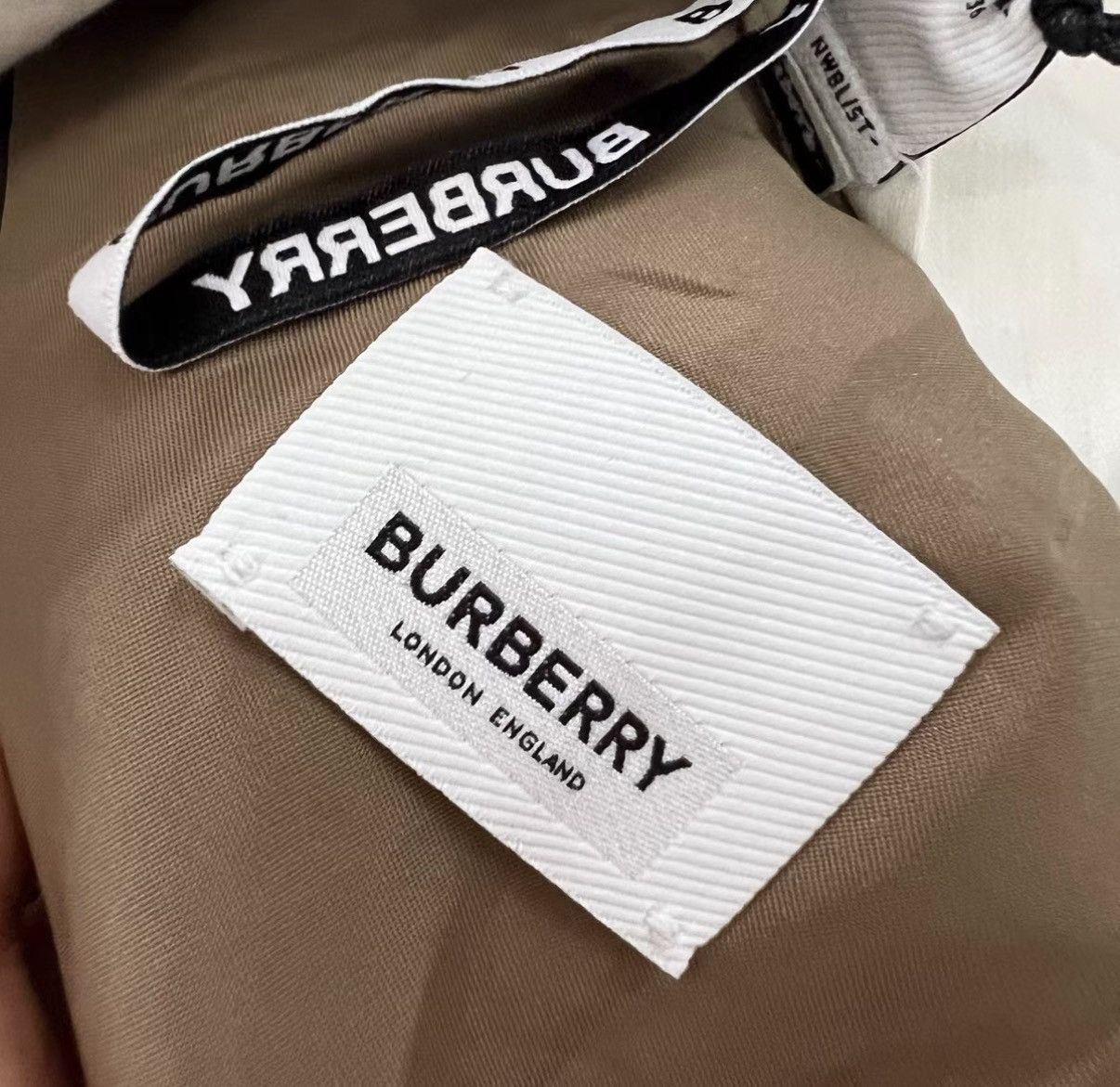 Burberry Burberry Khaki Casual Dress Pants J41 Size 25" / US 0 / IT 36 - 3 Thumbnail