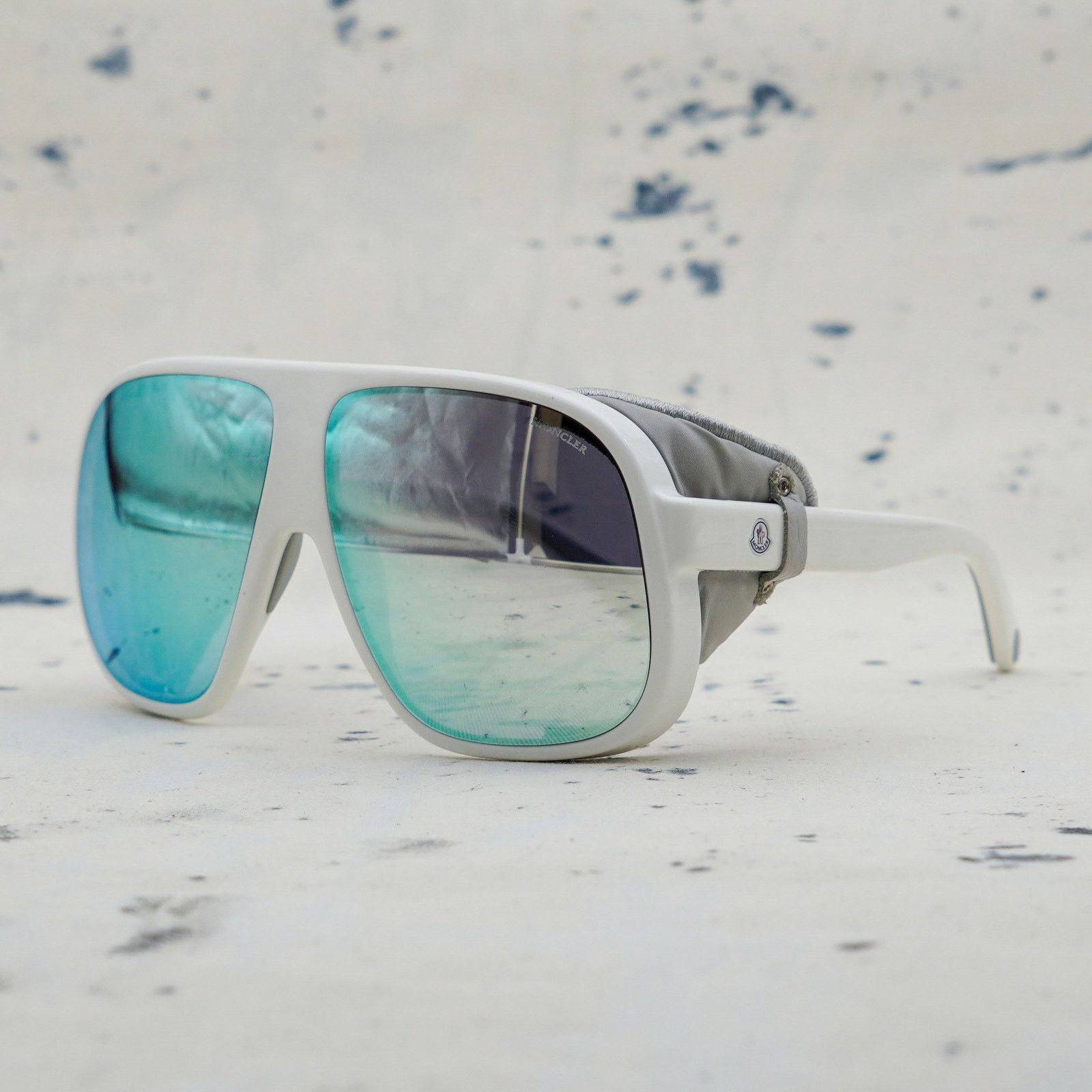 Moncler Moncler diffractor white mirror ski lens logo sunglasses Size ONE SIZE - 1 Thumbnail