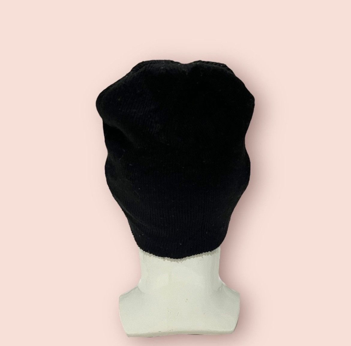 Playboy VINTAGE EMBROIDERED SMALL BUNNY LOGO PLAYBOY BEANIE Size ONE SIZE - 6 Thumbnail