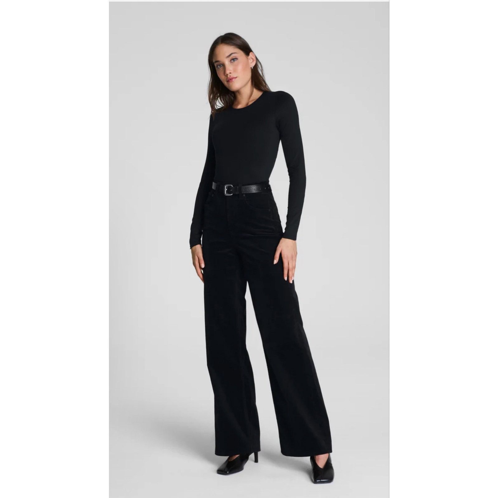 Spanx SPANX Black Corduroy Wide Leg Pants Women’s Size S Size 27" / US 4 / IT 40 - 1 Thumbnail