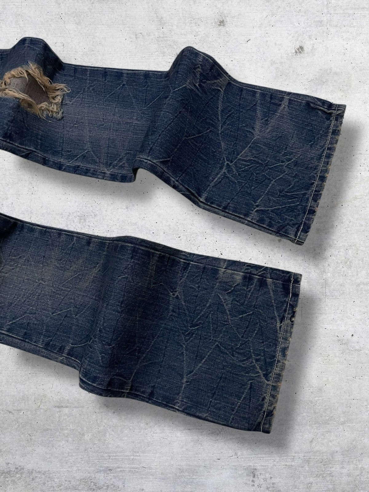Japanese Brand VINTAGE NYLAUS JAPAN DESIGNER 90S FLARED MUDWASH GOLD DENIM Size US 26 / EU 42 - 5 Thumbnail