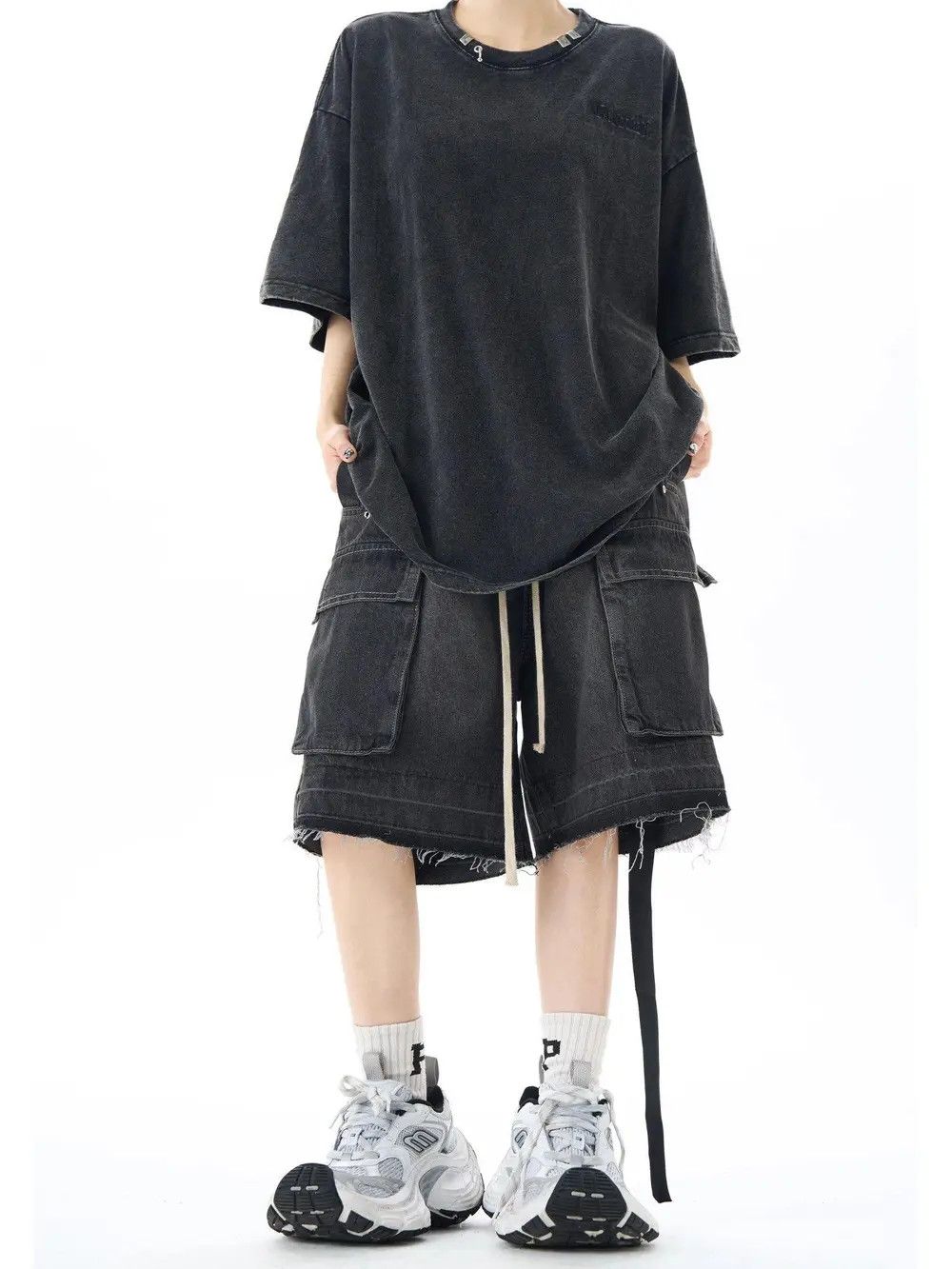 Japanese Brand × Jean Black Bleached Cargo Shorts Size US 34 / EU 50 - 2 Thumbnail