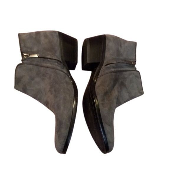 Sam Edelman Sam Edelman Size 8 Gray Suede Chelsea Ankle Boots Booties Si Size US 8 / IT 38 - 4 Thumbnail