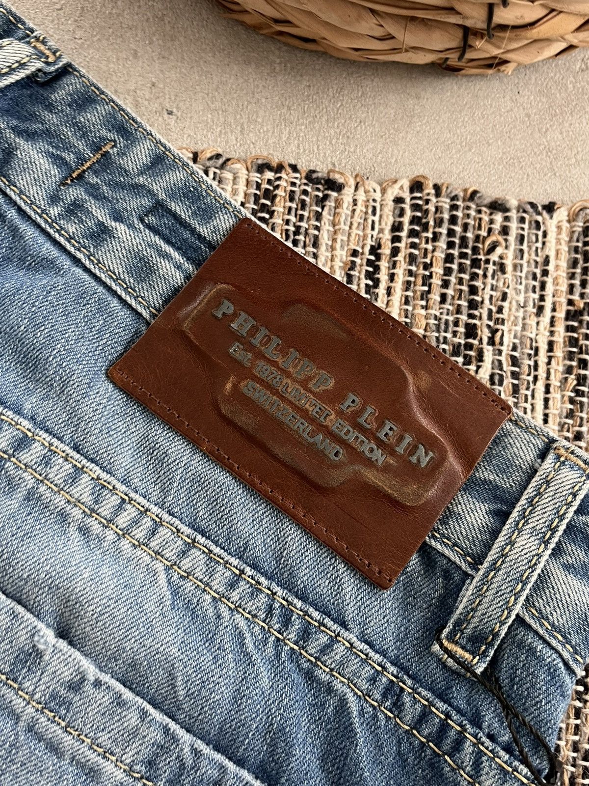 Philipp Plein New Philipp Plein Jeans Light Blue denim Distressed Wide Y2K Size US 36 / EU 52 - 14 Thumbnail