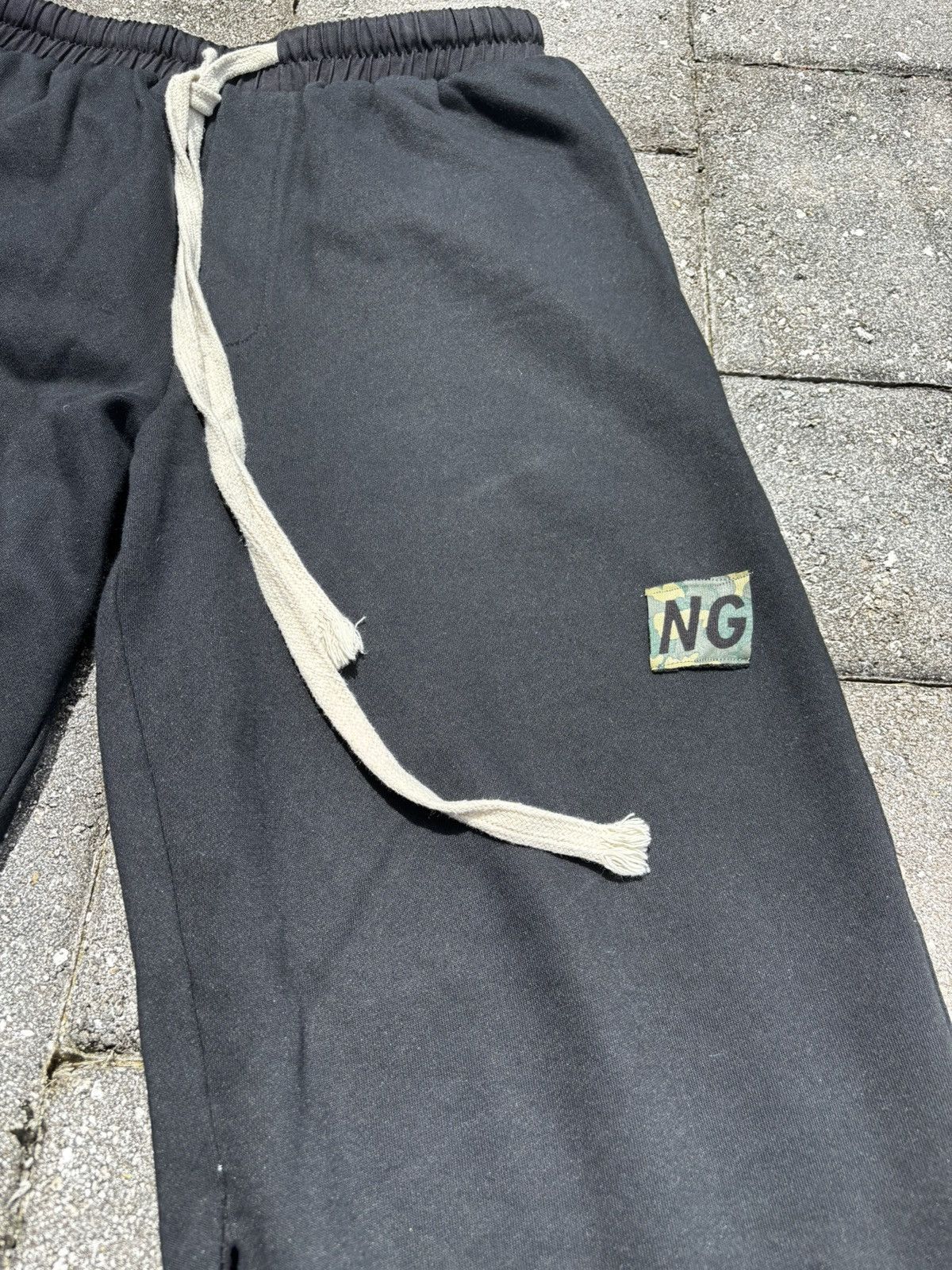 Vintage black wide leg flared sweats Size US 30 / EU 46 - 3 Thumbnail