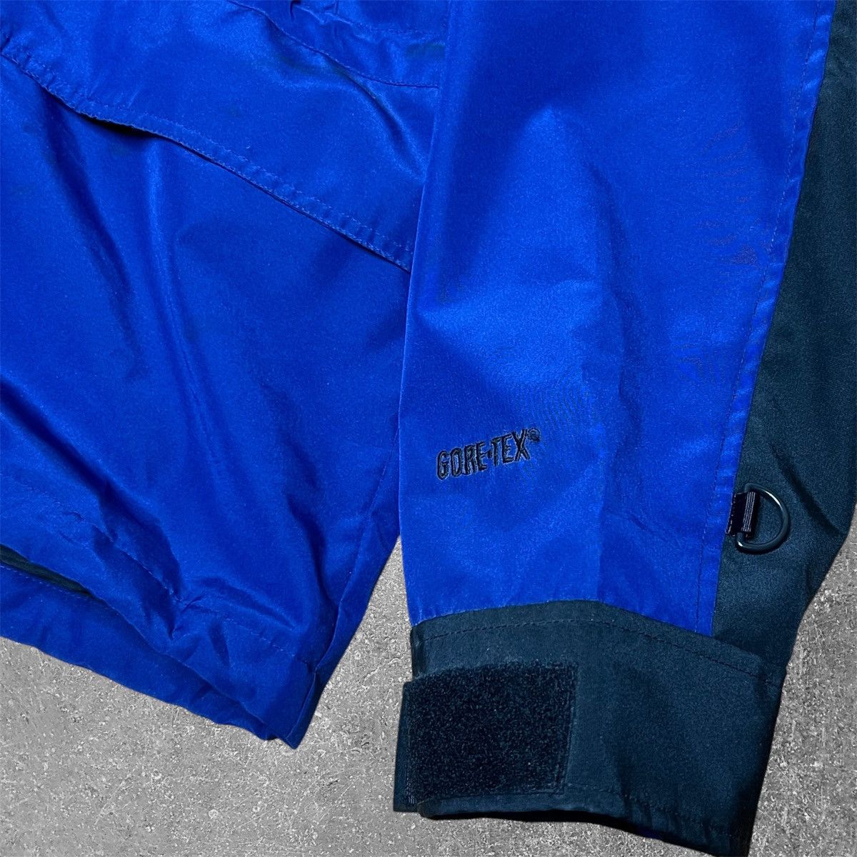 Goretex × The North Face × Vintage Vintage The North Face Gore Tex Mountain Jacket Blue Small Size US S / EU 44-46 / 1 - 4 Thumbnail