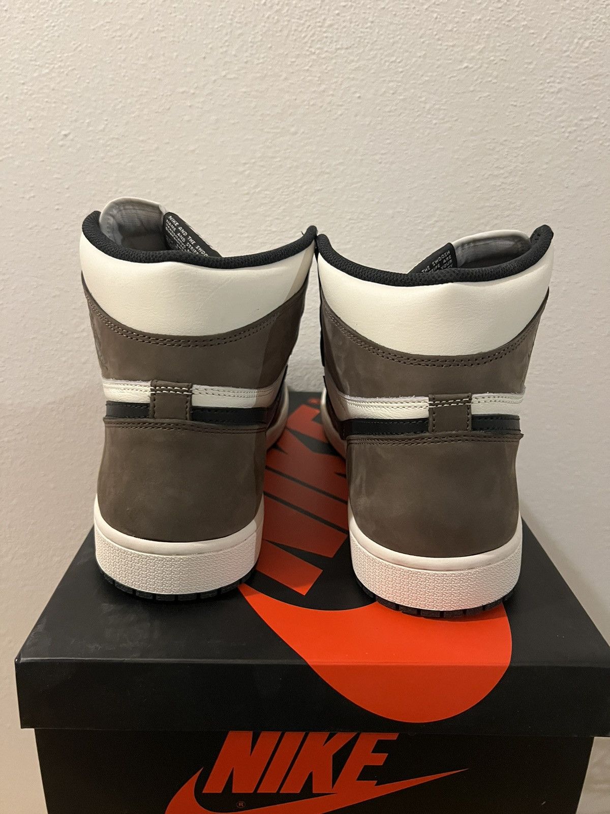 Jordan Brand × Nike Jordan 1 Dark Mocha Size US 14 / EU 47 - 3 Thumbnail
