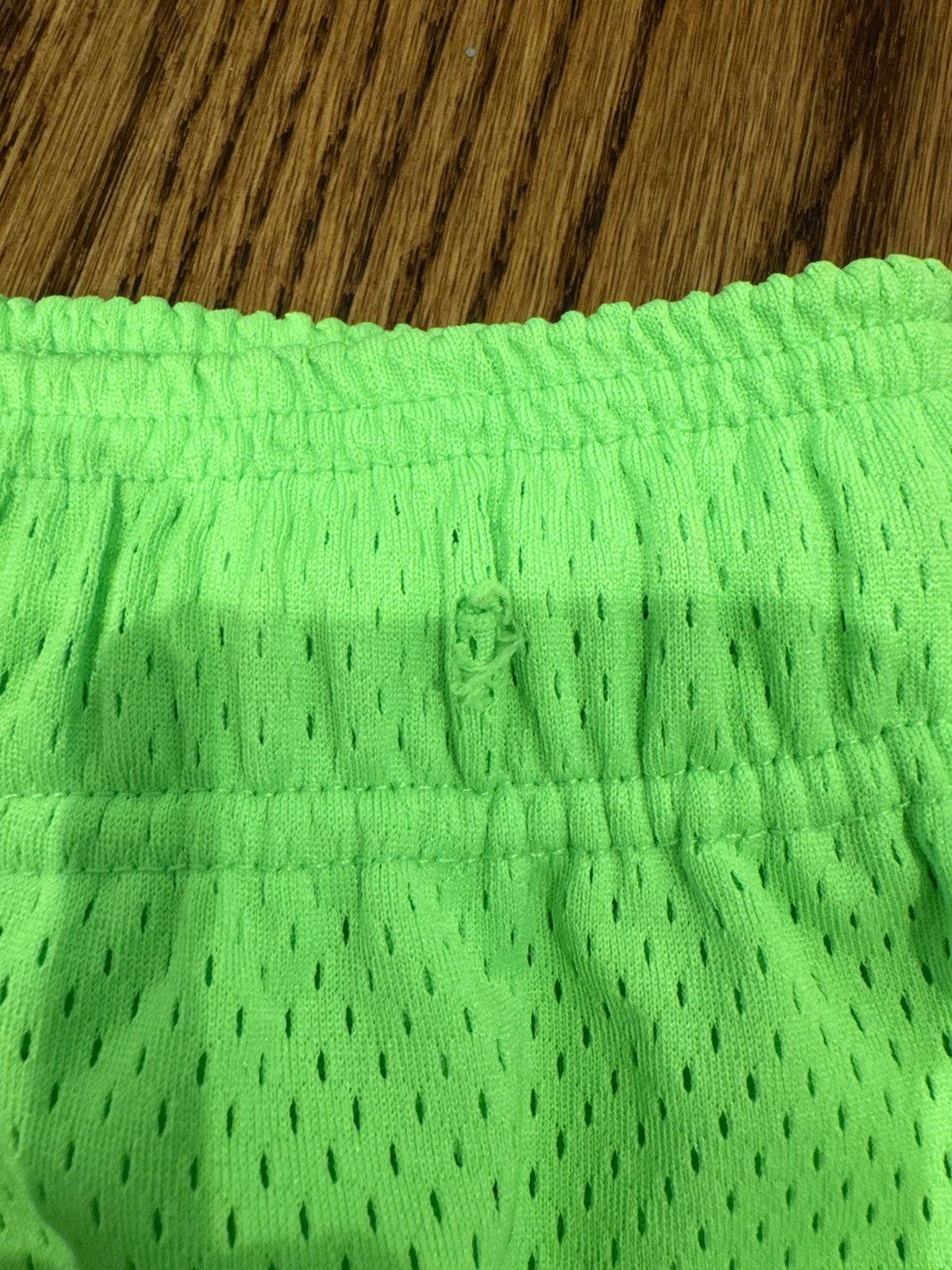 Eric Emanuel Eric Emanuel EE Shorts Neon Green size medium Size US 32 / EU 48 - 3 Thumbnail