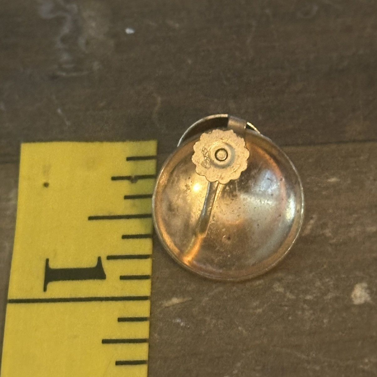 Other × Vintage Vintage Coro gold tone layered dome screwback earrings Size ONE SIZE - 2 Thumbnail