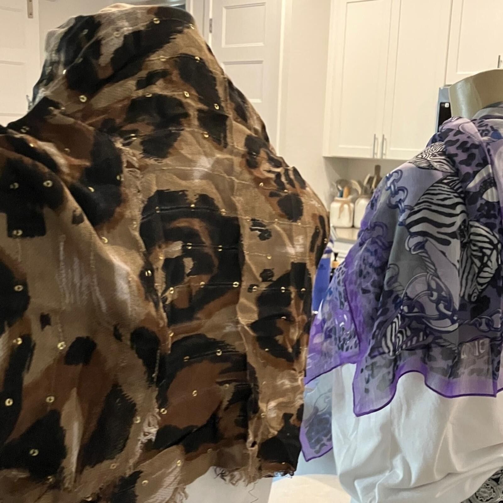 Other Chic Leopard Print Scarf with Sequins Size ONE SIZE - 4 Thumbnail