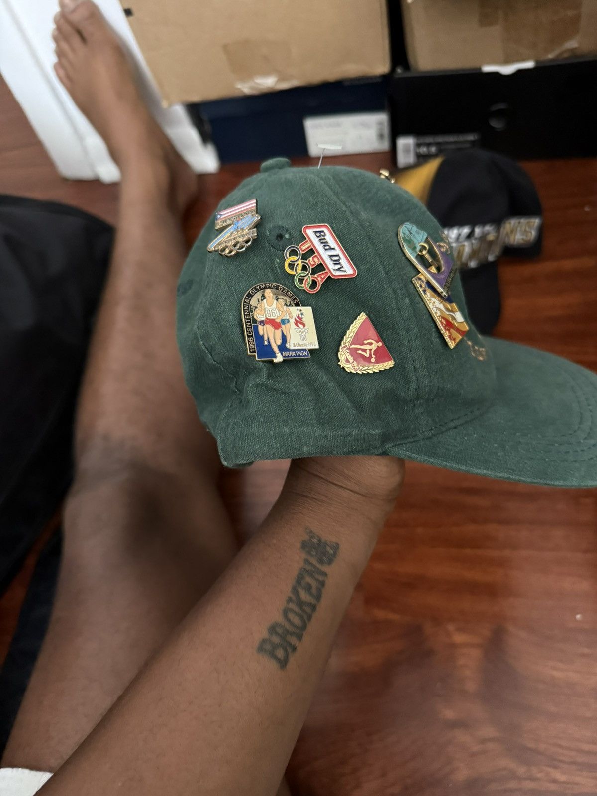 Other Vintage 1996 Atlanta Olympics hat with Pins from event Size ONE SIZE - 2 Thumbnail