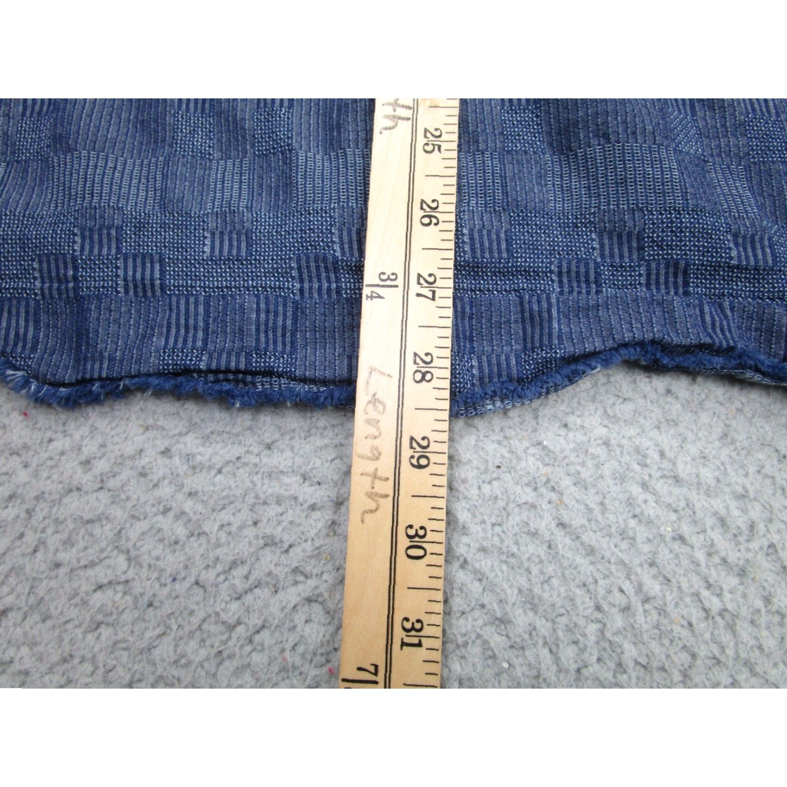 Wrangler VINTAGE Wrangler Shirt Mens 2XL Blue Chambray Snap Western Cowboy Fray Fringe Retro Geometric 90s Mens Size US XXL / EU 58 / 5 - 7 Thumbnail