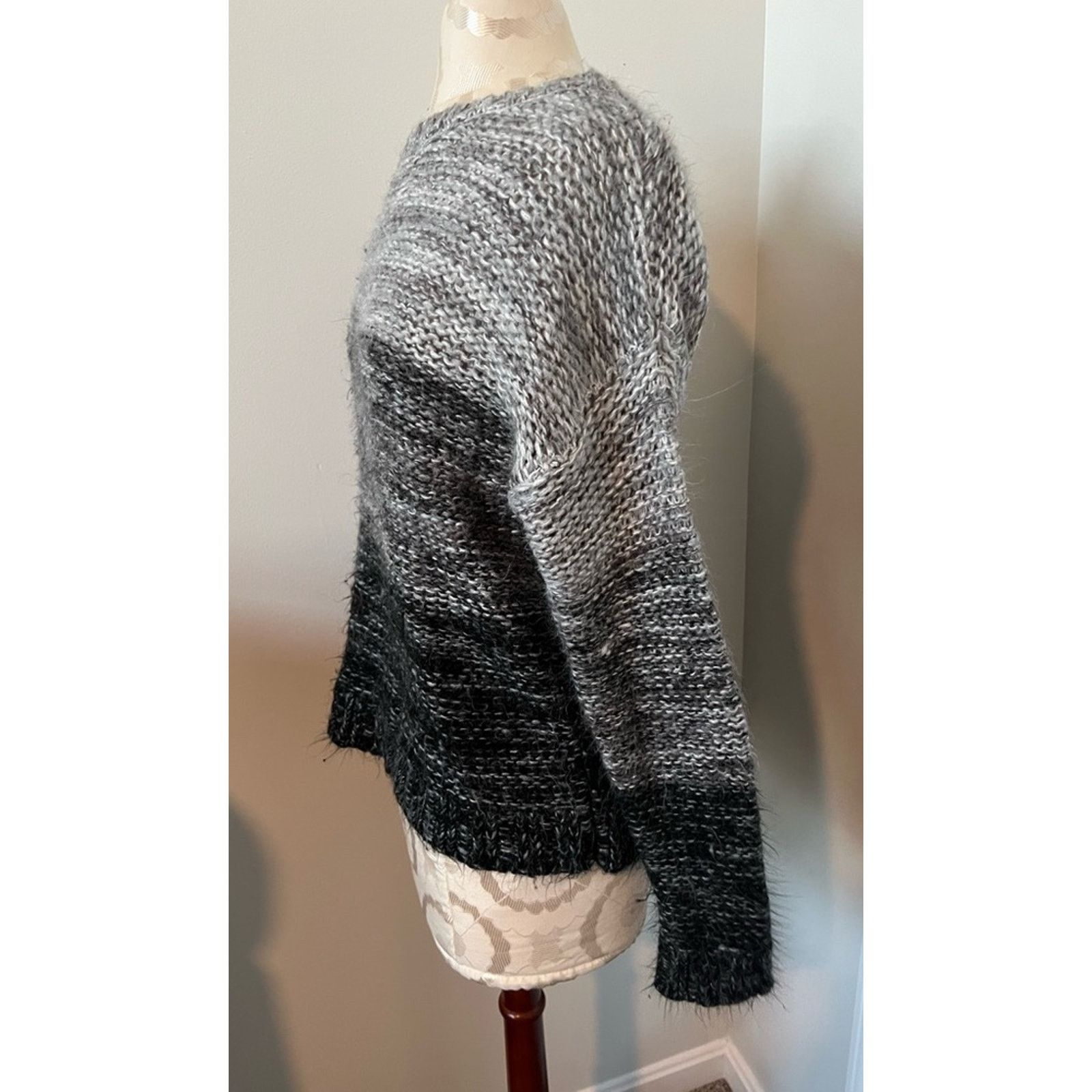 Forever 21 Forever 21 Scoop Neck Knit Sweater Medium Size M / US 6-8 / IT 42-44 - 2 Thumbnail