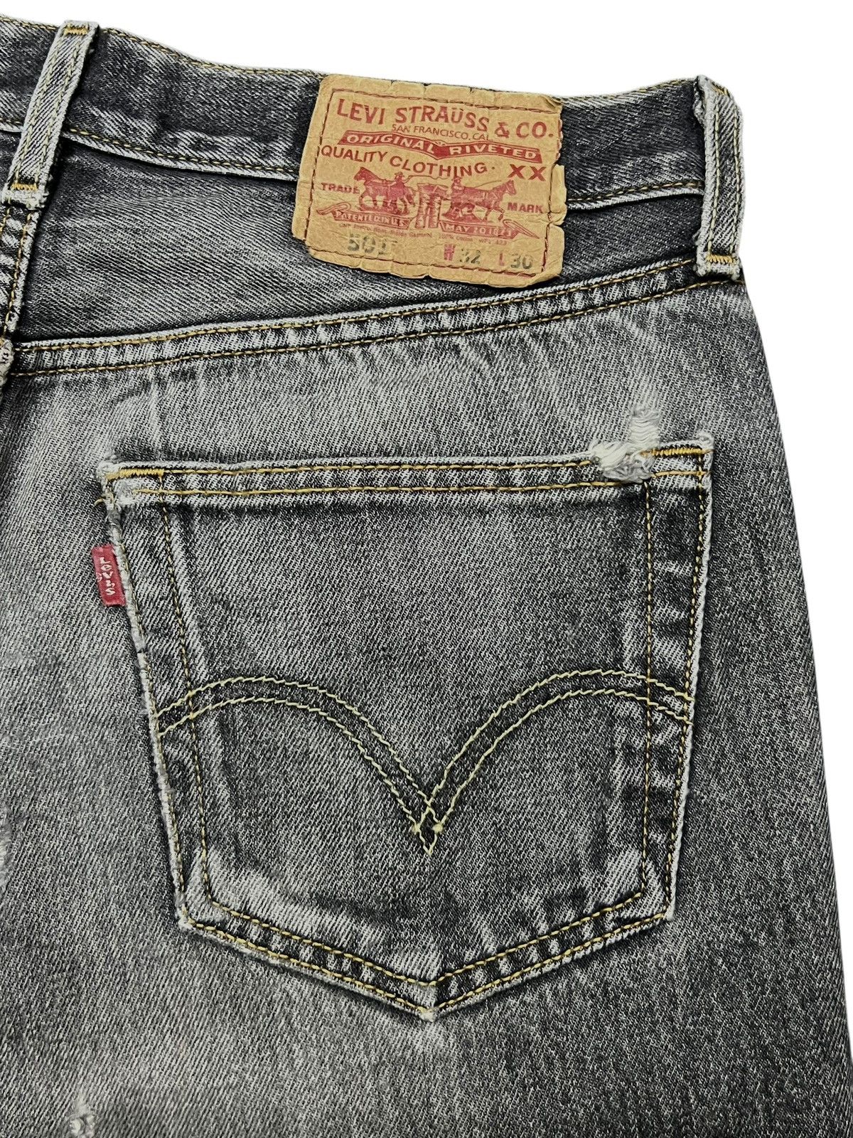 Levi's Vintage Levi’s Original 501 Japan 90s - Faded, Straight Leg Size US 32 / EU 48 - 9 Thumbnail