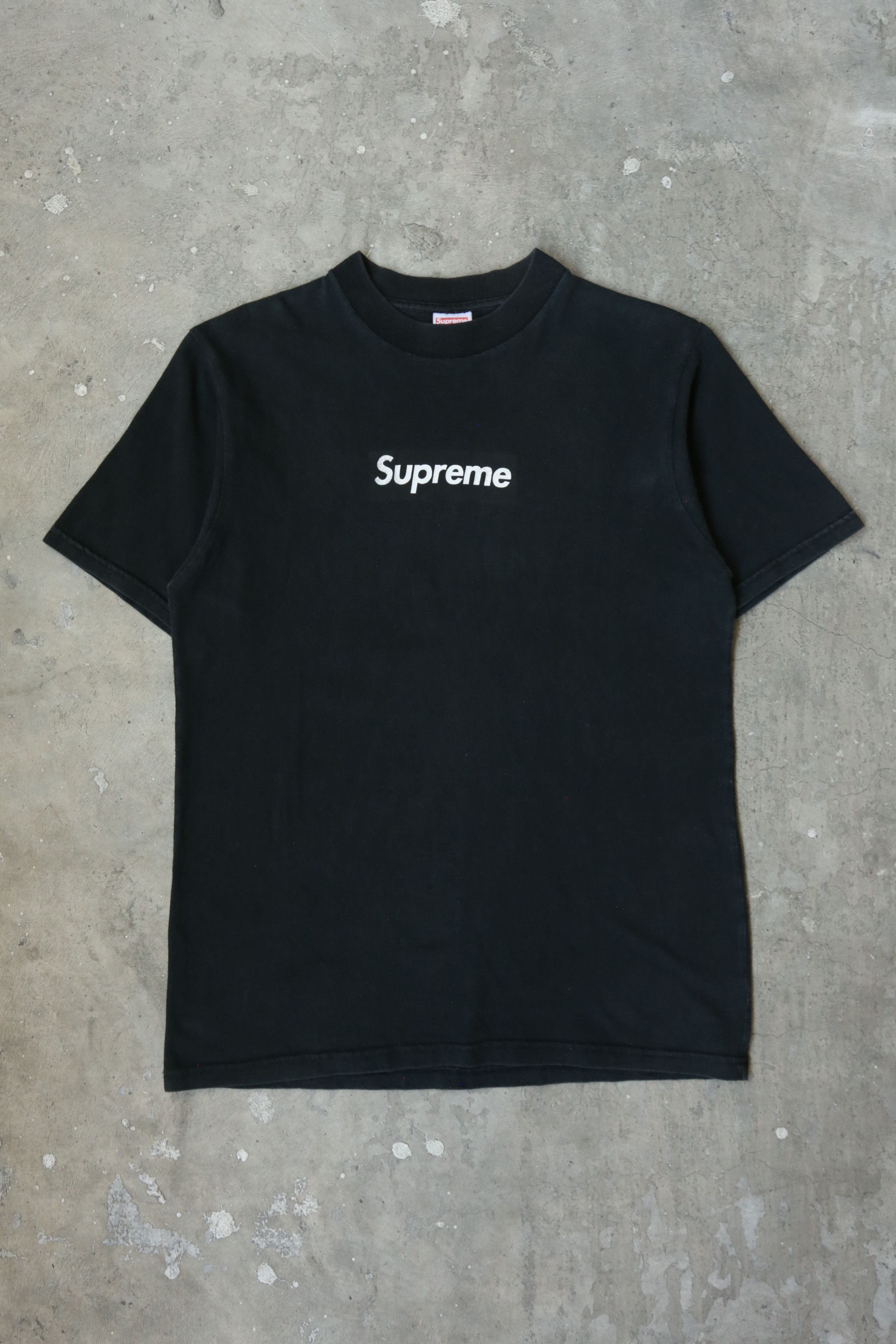 Supreme Supreme 07 black on black box logo tee | Grailed